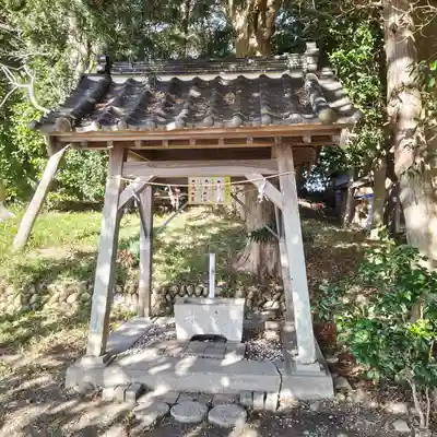 三輪神社の手水舎