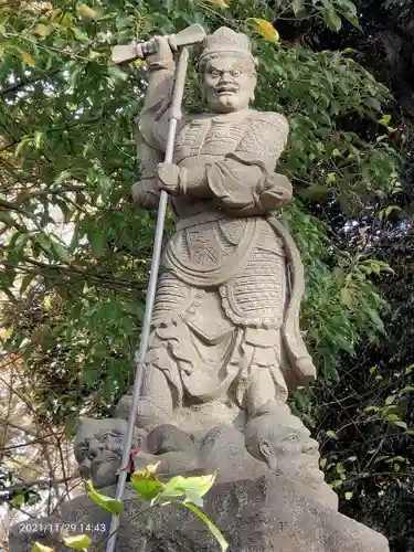 瀧泉寺（目黒不動尊）の像