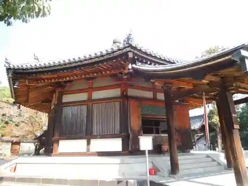 法隆寺の本殿