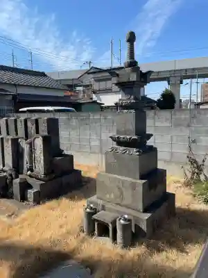 済興寺の{uncategorized: "未分類", other: "その他", undefined: "問題あり", building: "その他建物", grave: "お墓", sacred_gate: "鳥居", guardian: "狛犬", statue: "像", buddha: "仏像", history: "歴史", nature: "自然", garden: "庭園", animal: "動物", pagoda: "塔", temizu: "手水舎", mountain_gate: "山門・神門", sanctuary: "本殿・本堂", subordinate: "末社・摂社", art: "芸術", scenery: "景色", jizo: "地蔵", ema: "絵馬", goshuin: "御朱印", omikuji: "おみくじ", items: "授与品その他", amulet: "お守り", goshuincho: "御朱印帳", eats: "食事", festival: "お祭り", votive_dance: "神楽", shichigosan: "七五三参", wedding: "結婚式", experience: "体験その他", initially: "初詣", around: "周辺", anti_infection: "感染症対策"}