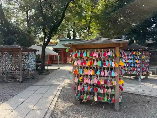 武蔵一宮氷川神社の{uncategorized: "未分類", other: "その他", undefined: "問題あり", building: "その他建物", grave: "お墓", sacred_gate: "鳥居", guardian: "狛犬", statue: "像", buddha: "仏像", history: "歴史", nature: "自然", garden: "庭園", animal: "動物", pagoda: "塔", temizu: "手水舎", mountain_gate: "山門・神門", sanctuary: "本殿・本堂", subordinate: "末社・摂社", art: "芸術", scenery: "景色", jizo: "地蔵", ema: "絵馬", goshuin: "御朱印", omikuji: "おみくじ", items: "授与品その他", amulet: "お守り", goshuincho: "御朱印帳", eats: "食事", festival: "お祭り", votive_dance: "神楽", shichigosan: "七五三参", wedding: "結婚式", experience: "体験その他", initially: "初詣", around: "周辺", anti_infection: "感染症対策"}