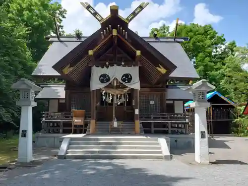 比布神社の本殿