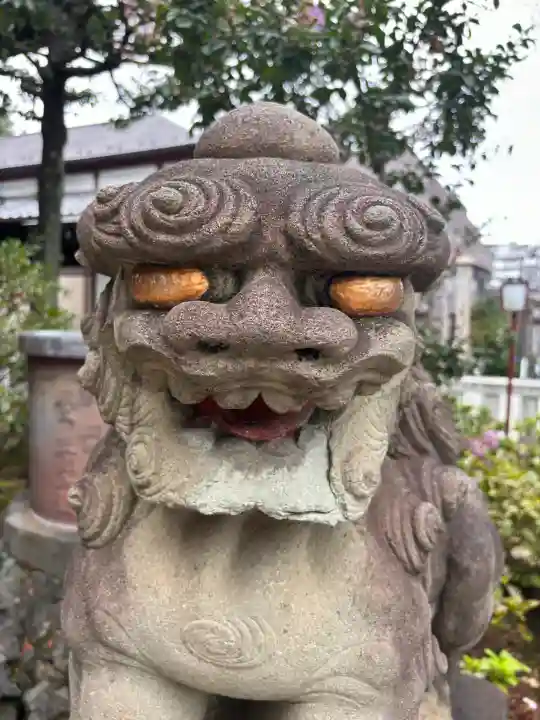 白山神社の{uncategorized: "未分類", other: "その他", undefined: "問題あり", building: "その他建物", grave: "お墓", sacred_gate: "鳥居", guardian: "狛犬", statue: "像", buddha: "仏像", history: "歴史", nature: "自然", garden: "庭園", animal: "動物", pagoda: "塔", temizu: "手水舎", mountain_gate: "山門・神門", sanctuary: "本殿・本堂", subordinate: "末社・摂社", art: "芸術", scenery: "景色", jizo: "地蔵", ema: "絵馬", goshuin: "御朱印", omikuji: "おみくじ", items: "授与品その他", amulet: "お守り", goshuincho: "御朱印帳", eats: "食事", festival: "お祭り", votive_dance: "神楽", shichigosan: "七五三参", wedding: "結婚式", experience: "体験その他", initially: "初詣", around: "周辺", anti_infection: "感染症対策"}