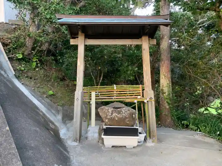 吾妻神社の手水舎