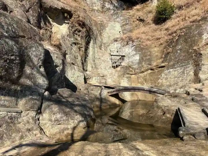 瑞泉寺の{uncategorized: "未分類", other: "その他", undefined: "問題あり", building: "その他建物", grave: "お墓", sacred_gate: "鳥居", guardian: "狛犬", statue: "像", buddha: "仏像", history: "歴史", nature: "自然", garden: "庭園", animal: "動物", pagoda: "塔", temizu: "手水舎", mountain_gate: "山門・神門", sanctuary: "本殿・本堂", subordinate: "末社・摂社", art: "芸術", scenery: "景色", jizo: "地蔵", ema: "絵馬", goshuin: "御朱印", omikuji: "おみくじ", items: "授与品その他", amulet: "お守り", goshuincho: "御朱印帳", eats: "食事", festival: "お祭り", votive_dance: "神楽", shichigosan: "七五三参", wedding: "結婚式", experience: "体験その他", initially: "初詣", around: "周辺", anti_infection: "感染症対策"}
