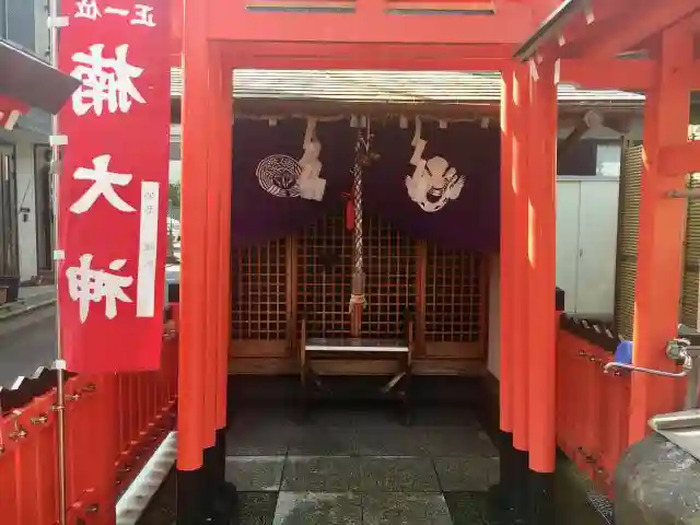 楠大神の本殿