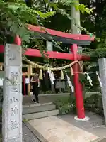 新屋山神社の鳥居
