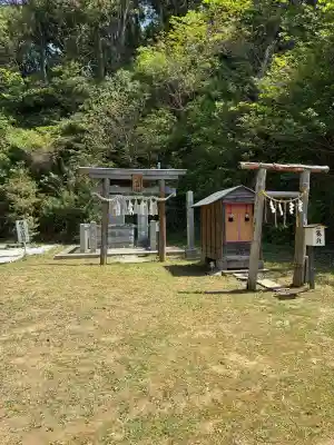 思金神社の{uncategorized: "未分類", other: "その他", undefined: "問題あり", building: "その他建物", grave: "お墓", sacred_gate: "鳥居", guardian: "狛犬", statue: "像", buddha: "仏像", history: "歴史", nature: "自然", garden: "庭園", animal: "動物", pagoda: "塔", temizu: "手水舎", mountain_gate: "山門・神門", sanctuary: "本殿・本堂", subordinate: "末社・摂社", art: "芸術", scenery: "景色", jizo: "地蔵", ema: "絵馬", goshuin: "御朱印", omikuji: "おみくじ", items: "授与品その他", amulet: "お守り", goshuincho: "御朱印帳", eats: "食事", festival: "お祭り", votive_dance: "神楽", shichigosan: "七五三参", wedding: "結婚式", experience: "体験その他", initially: "初詣", around: "周辺", anti_infection: "感染症対策"}