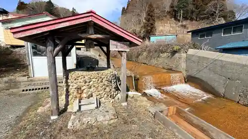 薬師堂の{uncategorized: "未分類", other: "その他", undefined: "問題あり", building: "その他建物", grave: "お墓", sacred_gate: "鳥居", guardian: "狛犬", statue: "像", buddha: "仏像", history: "歴史", nature: "自然", garden: "庭園", animal: "動物", pagoda: "塔", temizu: "手水舎", mountain_gate: "山門・神門", sanctuary: "本殿・本堂", subordinate: "末社・摂社", art: "芸術", scenery: "景色", jizo: "地蔵", ema: "絵馬", goshuin: "御朱印", omikuji: "おみくじ", items: "授与品その他", amulet: "お守り", goshuincho: "御朱印帳", eats: "食事", festival: "お祭り", votive_dance: "神楽", shichigosan: "七五三参", wedding: "結婚式", experience: "体験その他", initially: "初詣", around: "周辺", anti_infection: "感染症対策"}