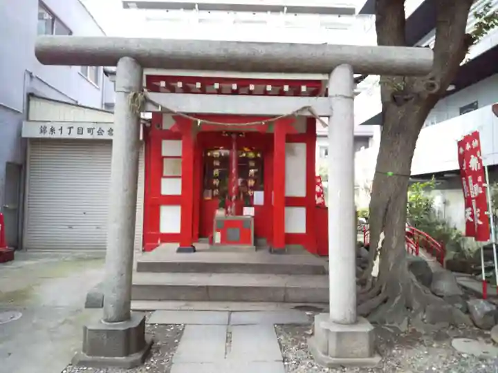 津軽稲荷神社の鳥居
