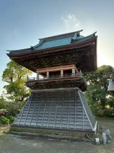 石堂寺の{uncategorized: "未分類", other: "その他", undefined: "問題あり", building: "その他建物", grave: "お墓", sacred_gate: "鳥居", guardian: "狛犬", statue: "像", buddha: "仏像", history: "歴史", nature: "自然", garden: "庭園", animal: "動物", pagoda: "塔", temizu: "手水舎", mountain_gate: "山門・神門", sanctuary: "本殿・本堂", subordinate: "末社・摂社", art: "芸術", scenery: "景色", jizo: "地蔵", ema: "絵馬", goshuin: "御朱印", omikuji: "おみくじ", items: "授与品その他", amulet: "お守り", goshuincho: "御朱印帳", eats: "食事", festival: "お祭り", votive_dance: "神楽", shichigosan: "七五三参", wedding: "結婚式", experience: "体験その他", initially: "初詣", around: "周辺", anti_infection: "感染症対策"}
