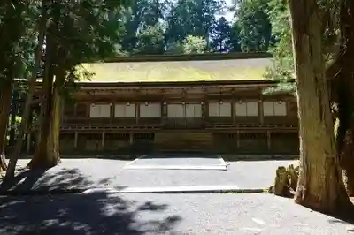 壇上伽藍の本殿・本堂