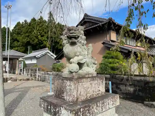 新町神社の狛犬