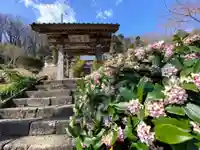 玉巌寺の山門・神門