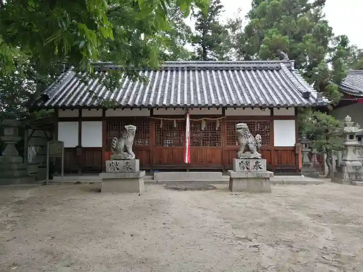 八幡神社の本殿・本堂