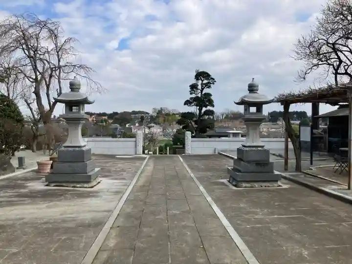 宝心寺の{uncategorized: "未分類", other: "その他", undefined: "問題あり", building: "その他建物", grave: "お墓", sacred_gate: "鳥居", guardian: "狛犬", statue: "像", buddha: "仏像", history: "歴史", nature: "自然", garden: "庭園", animal: "動物", pagoda: "塔", temizu: "手水舎", mountain_gate: "山門・神門", sanctuary: "本殿・本堂", subordinate: "末社・摂社", art: "芸術", scenery: "景色", jizo: "地蔵", ema: "絵馬", goshuin: "御朱印", omikuji: "おみくじ", items: "授与品その他", amulet: "お守り", goshuincho: "御朱印帳", eats: "食事", festival: "お祭り", votive_dance: "神楽", shichigosan: "七五三参", wedding: "結婚式", experience: "体験その他", initially: "初詣", around: "周辺", anti_infection: "感染症対策"}