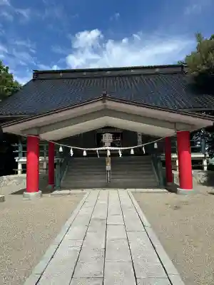 越中護国八幡宮の本殿・本堂