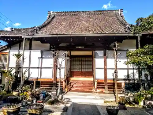 妙法寺の本殿・本堂