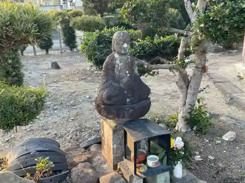 万福寺の{uncategorized: "未分類", other: "その他", undefined: "問題あり", building: "その他建物", grave: "お墓", sacred_gate: "鳥居", guardian: "狛犬", statue: "像", buddha: "仏像", history: "歴史", nature: "自然", garden: "庭園", animal: "動物", pagoda: "塔", temizu: "手水舎", mountain_gate: "山門・神門", sanctuary: "本殿・本堂", subordinate: "末社・摂社", art: "芸術", scenery: "景色", jizo: "地蔵", ema: "絵馬", goshuin: "御朱印", omikuji: "おみくじ", items: "授与品その他", amulet: "お守り", goshuincho: "御朱印帳", eats: "食事", festival: "お祭り", votive_dance: "神楽", shichigosan: "七五三参", wedding: "結婚式", experience: "体験その他", initially: "初詣", around: "周辺", anti_infection: "感染症対策"}