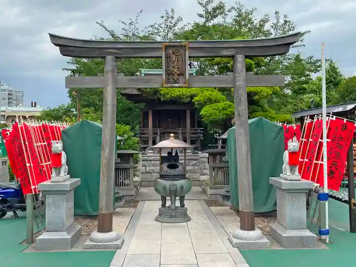 成田山深川不動堂(新勝寺東京別院)の末社・摂社