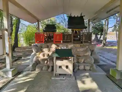 伊曽島神社の末社・摂社