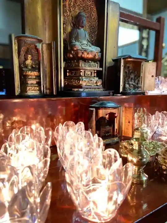 一条山宝蓮寺の本殿・本堂