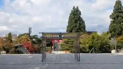 盛岡八幡宮の{uncategorized: "未分類", other: "その他", undefined: "問題あり", building: "その他建物", grave: "お墓", sacred_gate: "鳥居", guardian: "狛犬", statue: "像", buddha: "仏像", history: "歴史", nature: "自然", garden: "庭園", animal: "動物", pagoda: "塔", temizu: "手水舎", mountain_gate: "山門・神門", sanctuary: "本殿・本堂", subordinate: "末社・摂社", art: "芸術", scenery: "景色", jizo: "地蔵", ema: "絵馬", goshuin: "御朱印", omikuji: "おみくじ", items: "授与品その他", amulet: "お守り", goshuincho: "御朱印帳", eats: "食事", festival: "お祭り", votive_dance: "神楽", shichigosan: "七五三参", wedding: "結婚式", experience: "体験その他", initially: "初詣", around: "周辺", anti_infection: "感染症対策"}