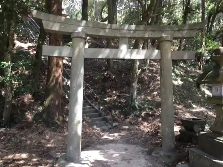神社の鳥居