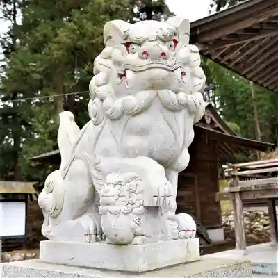 熊野本宮社の狛犬