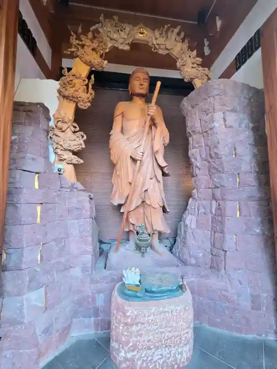 東光寺の{uncategorized: "未分類", other: "その他", undefined: "問題あり", building: "その他建物", grave: "お墓", sacred_gate: "鳥居", guardian: "狛犬", statue: "像", buddha: "仏像", history: "歴史", nature: "自然", garden: "庭園", animal: "動物", pagoda: "塔", temizu: "手水舎", mountain_gate: "山門・神門", sanctuary: "本殿・本堂", subordinate: "末社・摂社", art: "芸術", scenery: "景色", jizo: "地蔵", ema: "絵馬", goshuin: "御朱印", omikuji: "おみくじ", items: "授与品その他", amulet: "お守り", goshuincho: "御朱印帳", eats: "食事", festival: "お祭り", votive_dance: "神楽", shichigosan: "七五三参", wedding: "結婚式", experience: "体験その他", initially: "初詣", around: "周辺", anti_infection: "感染症対策"}