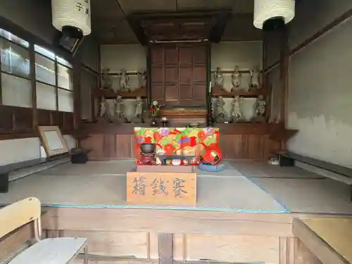 花岳寺の{uncategorized: "未分類", other: "その他", undefined: "問題あり", building: "その他建物", grave: "お墓", sacred_gate: "鳥居", guardian: "狛犬", statue: "像", buddha: "仏像", history: "歴史", nature: "自然", garden: "庭園", animal: "動物", pagoda: "塔", temizu: "手水舎", mountain_gate: "山門・神門", sanctuary: "本殿・本堂", subordinate: "末社・摂社", art: "芸術", scenery: "景色", jizo: "地蔵", ema: "絵馬", goshuin: "御朱印", omikuji: "おみくじ", items: "授与品その他", amulet: "お守り", goshuincho: "御朱印帳", eats: "食事", festival: "お祭り", votive_dance: "神楽", shichigosan: "七五三参", wedding: "結婚式", experience: "体験その他", initially: "初詣", around: "周辺", anti_infection: "感染症対策"}