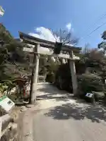 玉作湯神社の{uncategorized: "未分類", other: "その他", undefined: "問題あり", building: "その他建物", grave: "お墓", sacred_gate: "鳥居", guardian: "狛犬", statue: "像", buddha: "仏像", history: "歴史", nature: "自然", garden: "庭園", animal: "動物", pagoda: "塔", temizu: "手水舎", mountain_gate: "山門・神門", sanctuary: "本殿・本堂", subordinate: "末社・摂社", art: "芸術", scenery: "景色", jizo: "地蔵", ema: "絵馬", goshuin: "御朱印", omikuji: "おみくじ", items: "授与品その他", amulet: "お守り", goshuincho: "御朱印帳", eats: "食事", festival: "お祭り", votive_dance: "神楽", shichigosan: "七五三参", wedding: "結婚式", experience: "体験その他", initially: "初詣", around: "周辺", anti_infection: "感染症対策"}