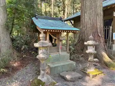 唐松神社の{uncategorized: "未分類", other: "その他", undefined: "問題あり", building: "その他建物", grave: "お墓", sacred_gate: "鳥居", guardian: "狛犬", statue: "像", buddha: "仏像", history: "歴史", nature: "自然", garden: "庭園", animal: "動物", pagoda: "塔", temizu: "手水舎", mountain_gate: "山門・神門", sanctuary: "本殿・本堂", subordinate: "末社・摂社", art: "芸術", scenery: "景色", jizo: "地蔵", ema: "絵馬", goshuin: "御朱印", omikuji: "おみくじ", items: "授与品その他", amulet: "お守り", goshuincho: "御朱印帳", eats: "食事", festival: "お祭り", votive_dance: "神楽", shichigosan: "七五三参", wedding: "結婚式", experience: "体験その他", initially: "初詣", around: "周辺", anti_infection: "感染症対策"}