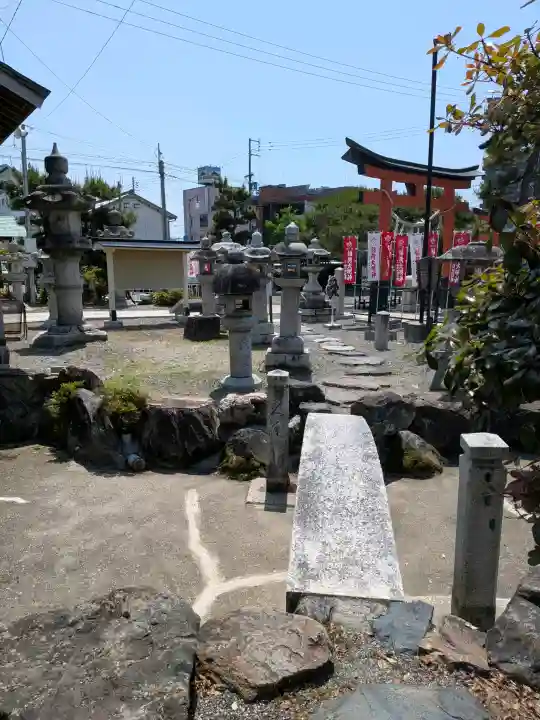 豊国神社の{uncategorized: "未分類", other: "その他", undefined: "問題あり", building: "その他建物", grave: "お墓", sacred_gate: "鳥居", guardian: "狛犬", statue: "像", buddha: "仏像", history: "歴史", nature: "自然", garden: "庭園", animal: "動物", pagoda: "塔", temizu: "手水舎", mountain_gate: "山門・神門", sanctuary: "本殿・本堂", subordinate: "末社・摂社", art: "芸術", scenery: "景色", jizo: "地蔵", ema: "絵馬", goshuin: "御朱印", omikuji: "おみくじ", items: "授与品その他", amulet: "お守り", goshuincho: "御朱印帳", eats: "食事", festival: "お祭り", votive_dance: "神楽", shichigosan: "七五三参", wedding: "結婚式", experience: "体験その他", initially: "初詣", around: "周辺", anti_infection: "感染症対策"}