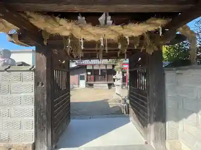 伊庭薬師堂(滋賀県)
