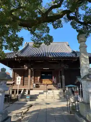 一宮寺の本殿・本堂