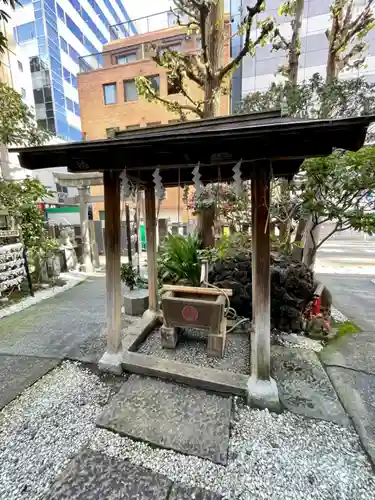 讃岐小白稲荷神社の手水舎