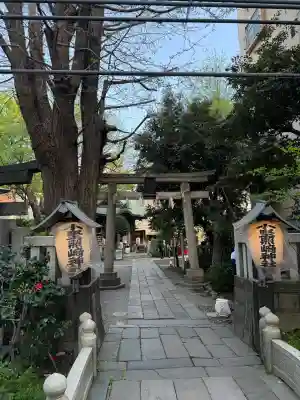 小野照崎神社の{uncategorized: "未分類", other: "その他", undefined: "問題あり", building: "その他建物", grave: "お墓", sacred_gate: "鳥居", guardian: "狛犬", statue: "像", buddha: "仏像", history: "歴史", nature: "自然", garden: "庭園", animal: "動物", pagoda: "塔", temizu: "手水舎", mountain_gate: "山門・神門", sanctuary: "本殿・本堂", subordinate: "末社・摂社", art: "芸術", scenery: "景色", jizo: "地蔵", ema: "絵馬", goshuin: "御朱印", omikuji: "おみくじ", items: "授与品その他", amulet: "お守り", goshuincho: "御朱印帳", eats: "食事", festival: "お祭り", votive_dance: "神楽", shichigosan: "七五三参", wedding: "結婚式", experience: "体験その他", initially: "初詣", around: "周辺", anti_infection: "感染症対策"}