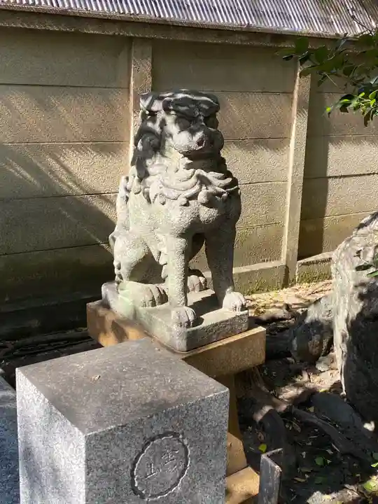 那古野神社の狛犬