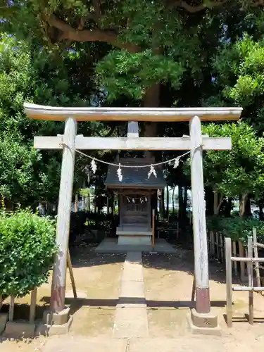 峯ヶ岡八幡神社の鳥居