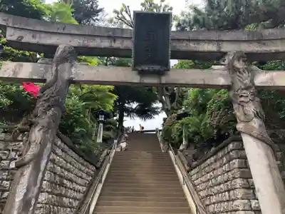 品川神社の鳥居