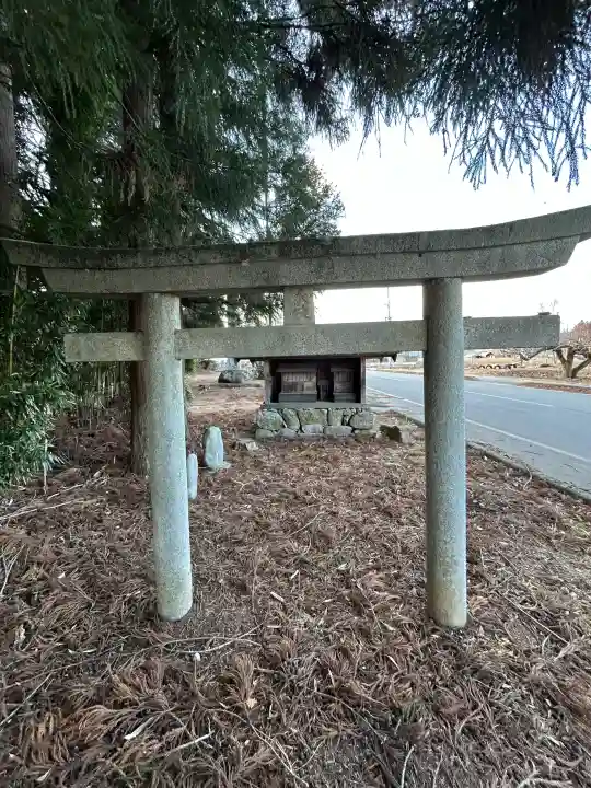 洲原神社の{uncategorized: "未分類", other: "その他", undefined: "問題あり", building: "その他建物", grave: "お墓", sacred_gate: "鳥居", guardian: "狛犬", statue: "像", buddha: "仏像", history: "歴史", nature: "自然", garden: "庭園", animal: "動物", pagoda: "塔", temizu: "手水舎", mountain_gate: "山門・神門", sanctuary: "本殿・本堂", subordinate: "末社・摂社", art: "芸術", scenery: "景色", jizo: "地蔵", ema: "絵馬", goshuin: "御朱印", omikuji: "おみくじ", items: "授与品その他", amulet: "お守り", goshuincho: "御朱印帳", eats: "食事", festival: "お祭り", votive_dance: "神楽", shichigosan: "七五三参", wedding: "結婚式", experience: "体験その他", initially: "初詣", around: "周辺", anti_infection: "感染症対策"}
