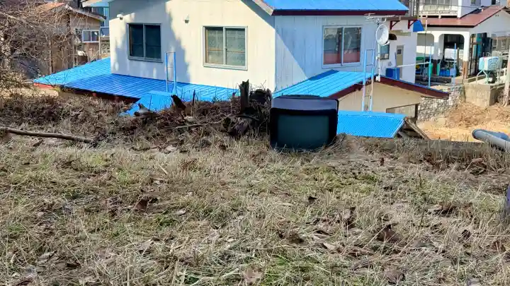 小谷石神社の{uncategorized: "未分類", other: "その他", undefined: "問題あり", building: "その他建物", grave: "お墓", sacred_gate: "鳥居", guardian: "狛犬", statue: "像", buddha: "仏像", history: "歴史", nature: "自然", garden: "庭園", animal: "動物", pagoda: "塔", temizu: "手水舎", mountain_gate: "山門・神門", sanctuary: "本殿・本堂", subordinate: "末社・摂社", art: "芸術", scenery: "景色", jizo: "地蔵", ema: "絵馬", goshuin: "御朱印", omikuji: "おみくじ", items: "授与品その他", amulet: "お守り", goshuincho: "御朱印帳", eats: "食事", festival: "お祭り", votive_dance: "神楽", shichigosan: "七五三参", wedding: "結婚式", experience: "体験その他", initially: "初詣", around: "周辺", anti_infection: "感染症対策"}