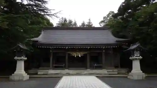 名和神社の本殿