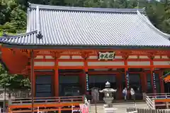 勝尾寺の本殿