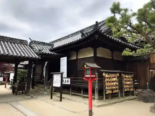 足高神社の本殿