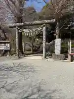 葛原岡神社の{uncategorized: "未分類", other: "その他", undefined: "問題あり", building: "その他建物", grave: "お墓", sacred_gate: "鳥居", guardian: "狛犬", statue: "像", buddha: "仏像", history: "歴史", nature: "自然", garden: "庭園", animal: "動物", pagoda: "塔", temizu: "手水舎", mountain_gate: "山門・神門", sanctuary: "本殿・本堂", subordinate: "末社・摂社", art: "芸術", scenery: "景色", jizo: "地蔵", ema: "絵馬", goshuin: "御朱印", omikuji: "おみくじ", items: "授与品その他", amulet: "お守り", goshuincho: "御朱印帳", eats: "食事", festival: "お祭り", votive_dance: "神楽", shichigosan: "七五三参", wedding: "結婚式", experience: "体験その他", initially: "初詣", around: "周辺", anti_infection: "感染症対策"}