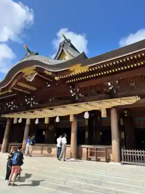 寒川神社の{uncategorized: "未分類", other: "その他", undefined: "問題あり", building: "その他建物", grave: "お墓", sacred_gate: "鳥居", guardian: "狛犬", statue: "像", buddha: "仏像", history: "歴史", nature: "自然", garden: "庭園", animal: "動物", pagoda: "塔", temizu: "手水舎", mountain_gate: "山門・神門", sanctuary: "本殿・本堂", subordinate: "末社・摂社", art: "芸術", scenery: "景色", jizo: "地蔵", ema: "絵馬", goshuin: "御朱印", omikuji: "おみくじ", items: "授与品その他", amulet: "お守り", goshuincho: "御朱印帳", eats: "食事", festival: "お祭り", votive_dance: "神楽", shichigosan: "七五三参", wedding: "結婚式", experience: "体験その他", initially: "初詣", around: "周辺", anti_infection: "感染症対策"}