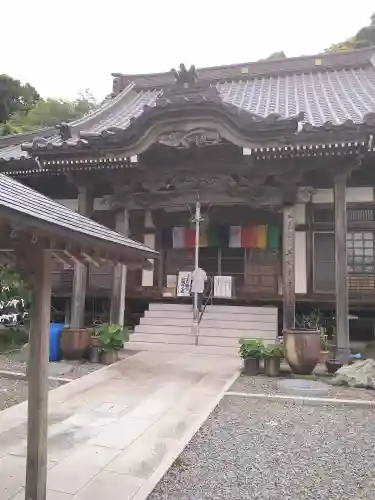 日運寺の本殿・本堂