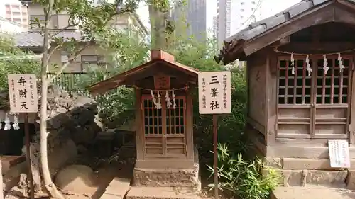 鳩ヶ谷氷川神社の末社